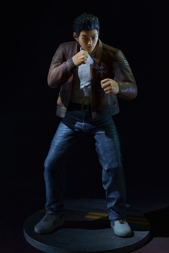 Estatua - Shenmue "Ryo Hazuki" 30,5cm.