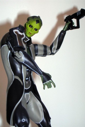 Figura - Mass Effect 3 Serie 1 "Thane" 18cm.